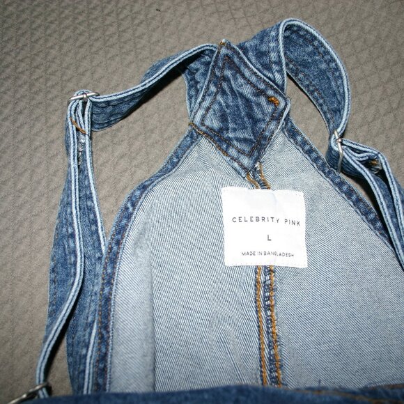 Distressed denim overalls - Picture 4 of 7